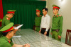 Ảnh: Cơ quan điều tra thực hiện lệnh bắt tạm giam ông Phan Việt Đức