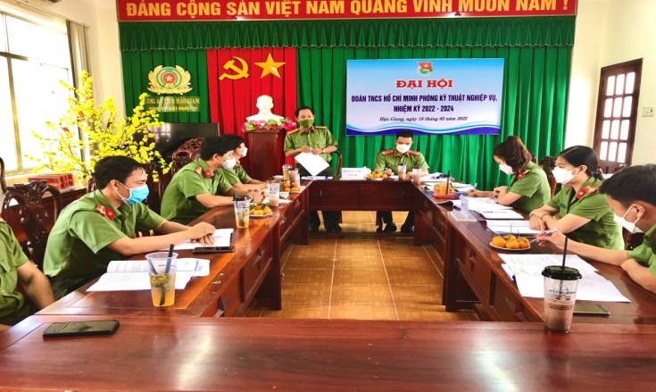 Đồng chí Trung tá Võ Thanh Vũ, Phó Trưởng phòng Kỹ thuật nghiệp vụ phát biểu chỉ đạo Đại hội