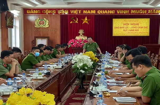 Đồng chí Đại tá Lâm Phước Nguyên, Ủy viên Ban chấp hành Đảng bộ tỉnh, Phó Bí thư Đảng ủy, Phó Giám đốc Công an tỉnh phát biểu chỉ đạo Hội nghị