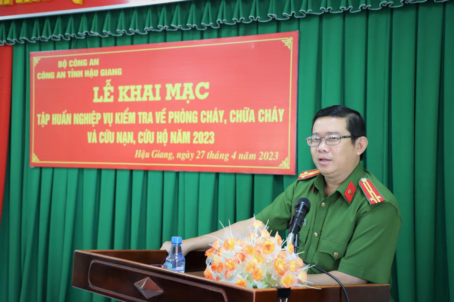 Thượng tá Lê Hùng Cường, Phó Trưởng phòng phát biểu khai mạc Lớp tập huấn