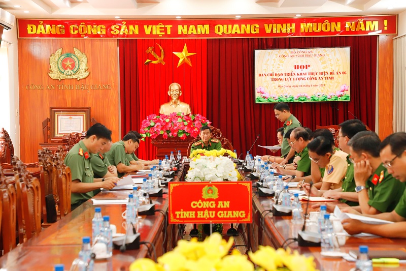 Quang cảnh hội nghị